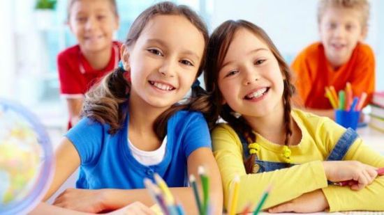 Niñas de Australia ya pueden decidir si ir de falda o pantalón al colegio