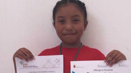 Niña mexicana de ocho años gana premio de Ciencia Nuclear en la UNAM