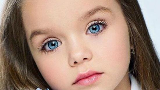 La niña más bella del mundo es rusa y tiene sólo 6 años