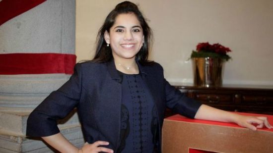 Niña genio mexicana termina su maestría ¡a los 16 años!
