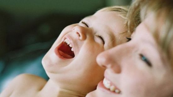 6 señales de que tu hijo es feliz