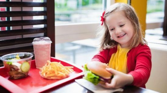 McDonald´s hará menús más saludables para niños