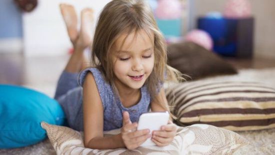 Limitar el uso de dispositivos electrónicos desde pequeños
