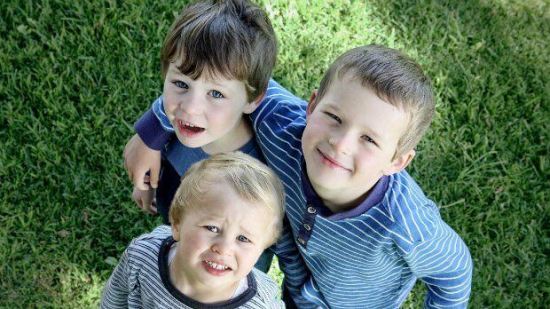 Los hermanos pequeños son más propensos a ser homosexuales