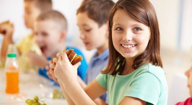 Estudios revelan los principales hábitos de alimentación de los niños en México
