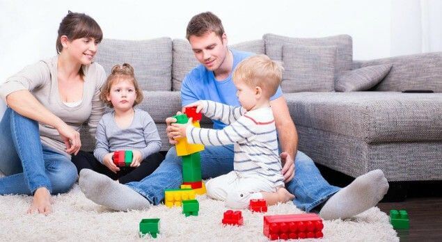 ¿Qué habilidades son potenciadas a través del juego en la primera infancia?