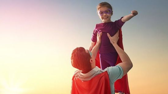 La forma más efectiva de evitar los celos del hermano mayor por la llegada del bebé