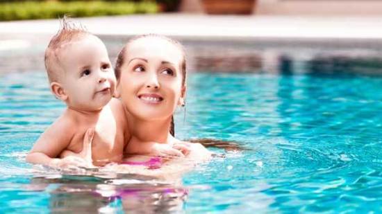 Experto responde las 7 dudas más frecuentes sobre natación infantil