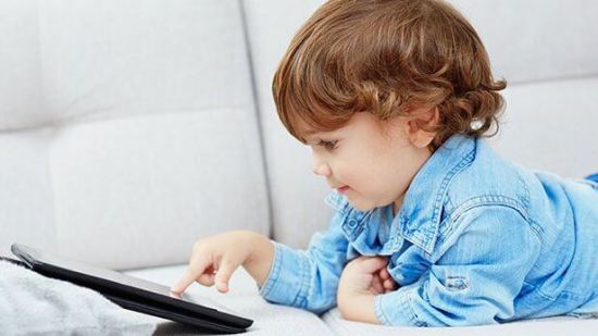 3 consejos para el primer acercamiento de tu pequeño con la tecnología