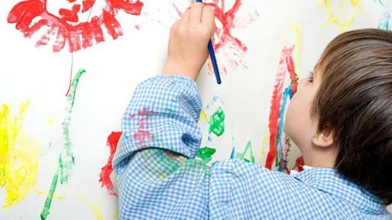 Consejos para ayudar a un niño zurdo en su día a día