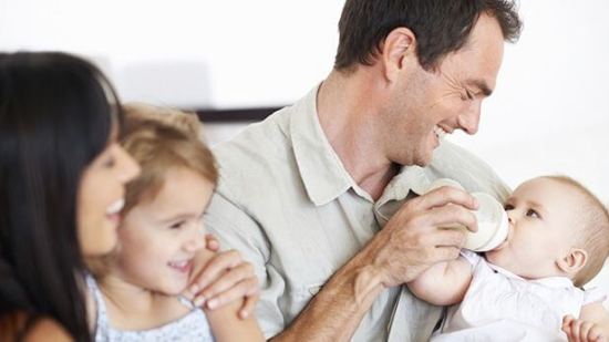 Cómo lograr que tu hijo tenga una infancia más plena y feliz