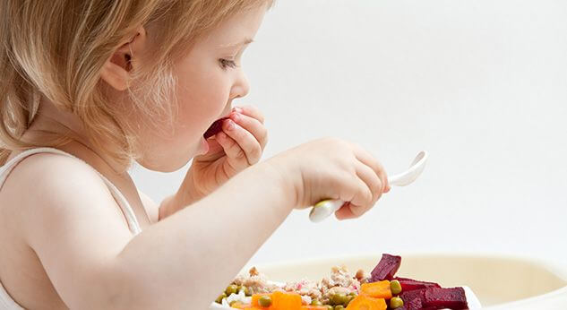 Baby-led weaning y sus beneficios para la dieta complementaria del bebé