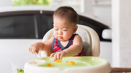 10 alimentos ideales para que tu peque coma con las manos