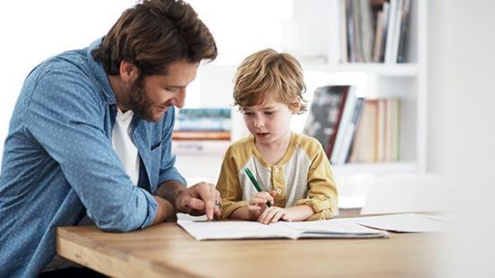 Actividades del hogar que tu peque puede hacer según su edad