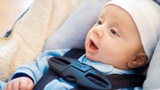 5 tips para evitar que llore en la silla del auto