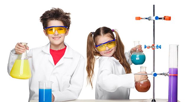 5 experimentos para hacer con tus peques