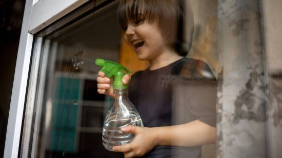 Beneficios de involucrar a tus hijos en las actividades del hogar