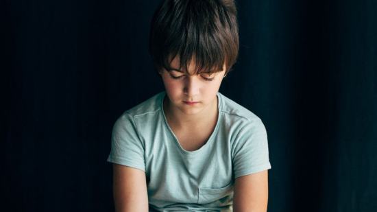 Así es como afecta a la salud mental de un niño tener un papá ausent