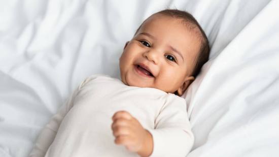 bebé sonriendo