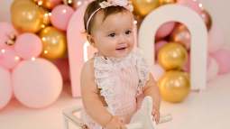 niña globos